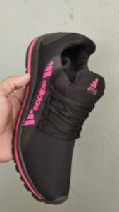 Adidas - Preto com Rosa